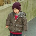 הויכוח על מעיל משפיע על הביטחון של הילדים לשמור על גופם. אודיל רוזנפלד מדריכת הורים 054-2455815 מפשטת את הסיטואציה ומביאה דרכים ללמד את הילדים להקשיב לגוף ולהביע את הצרכים שלהם. אדלר הדרכת הורים