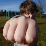 אודיל רוזנפלד | איך גורמים לילד להפסיק להרביץ? מנחת הורים בגישת אדלר