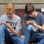 אודיל רוזנפלד במאמר: האם לקנות או לא לקנות לילדים טלפון?