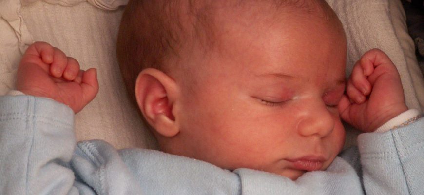 על מה כדאי להקפיד בנושא שינה של תינוקות וילדים בחופשה?