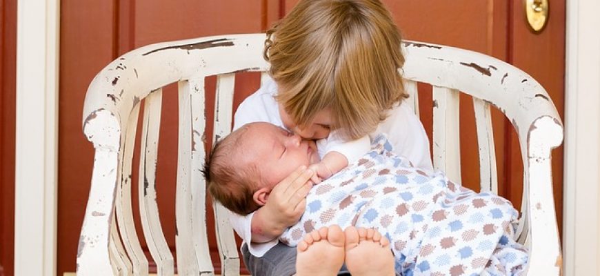 איך נעזור לילד להרגיש מיוחד גם אחרי שנולד לו אח